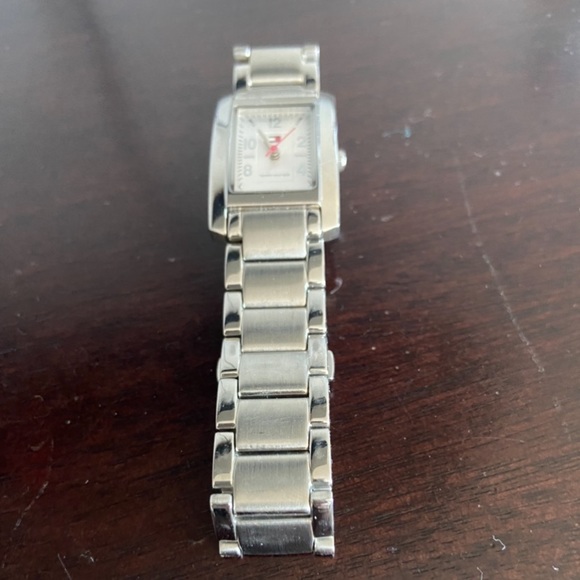 Tommy Hilfiger Womens Watch - Picture 2 of 2
